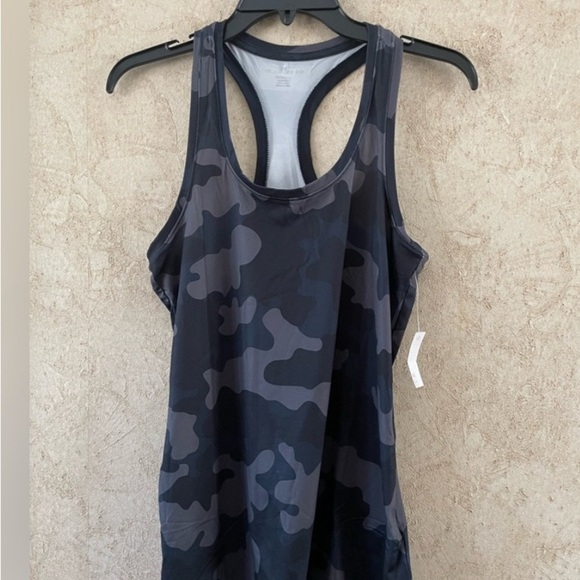 Amazon Essentials Racerback Tank Bundle (Pit to pit 15” Length 24”) - Picture 3 of 8